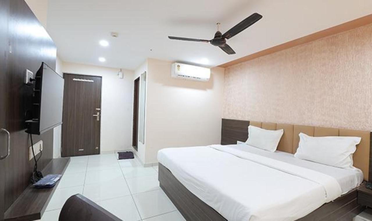 Fabhotel The Heaven 아흐메다바드 외부 사진